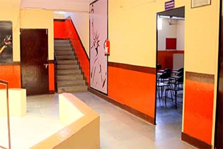 https://cache.careers360.mobi/media/colleges/social-media/media-gallery/31552/2020/10/3/Internal View of Institute of Hotel Management and Culinary Studies Jaipur_Campus-view.jpg